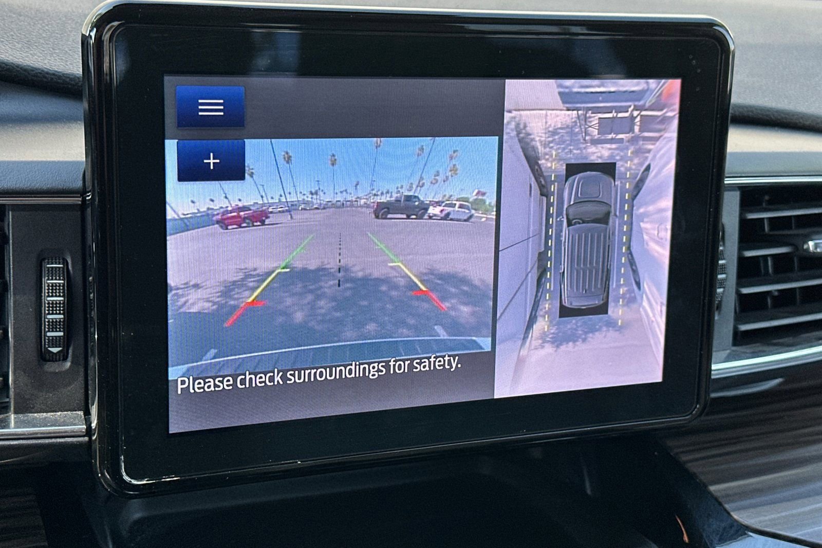 Used 2021 Ford Explorer Limited w/ Equipment Group 301A AWD/4WD image 22