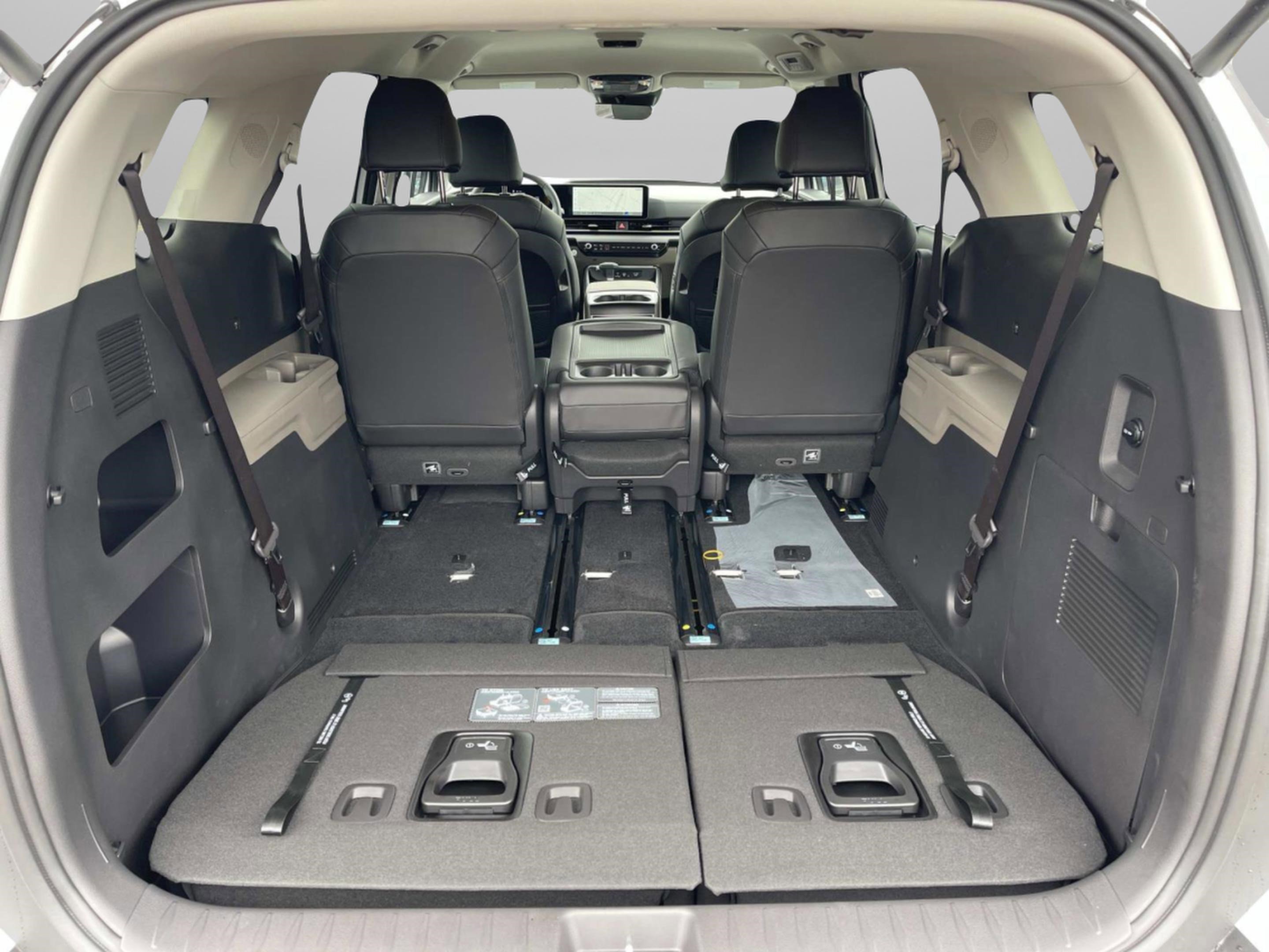 New 2026 Kia Carnival EX image 12