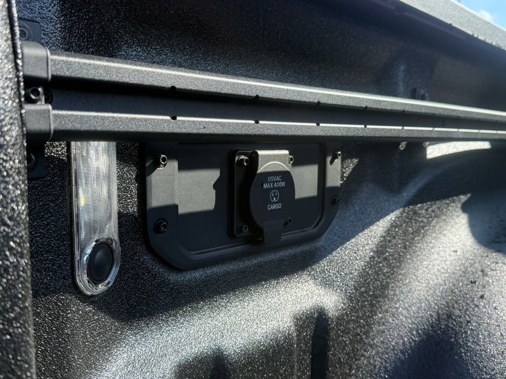 New 2026 RAM 1500 4x4 Crew Cab image 27