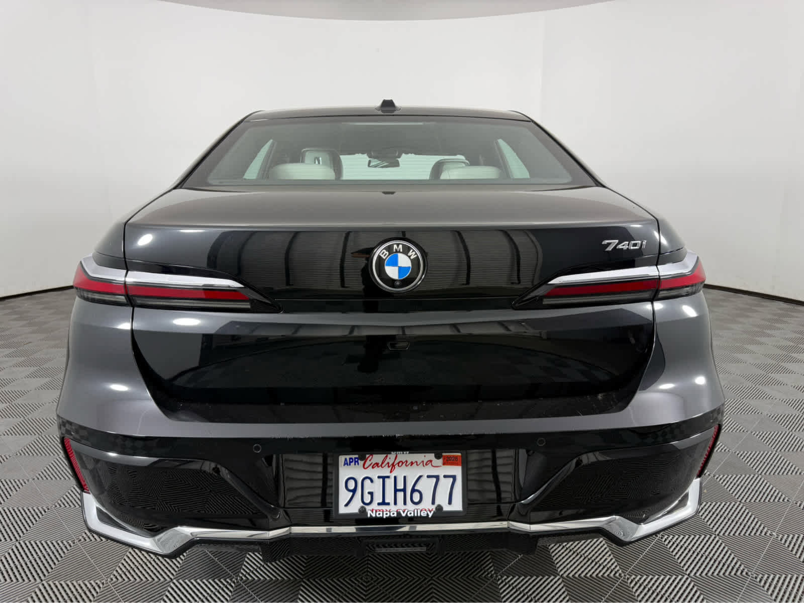 Certified 2023 BMW 740i RWD image 4