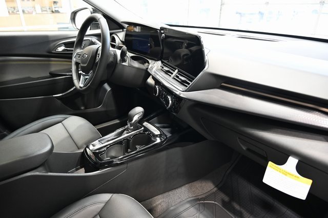 New 2026 Chevrolet Trax ACTIV w/ Sunroof Package image 13