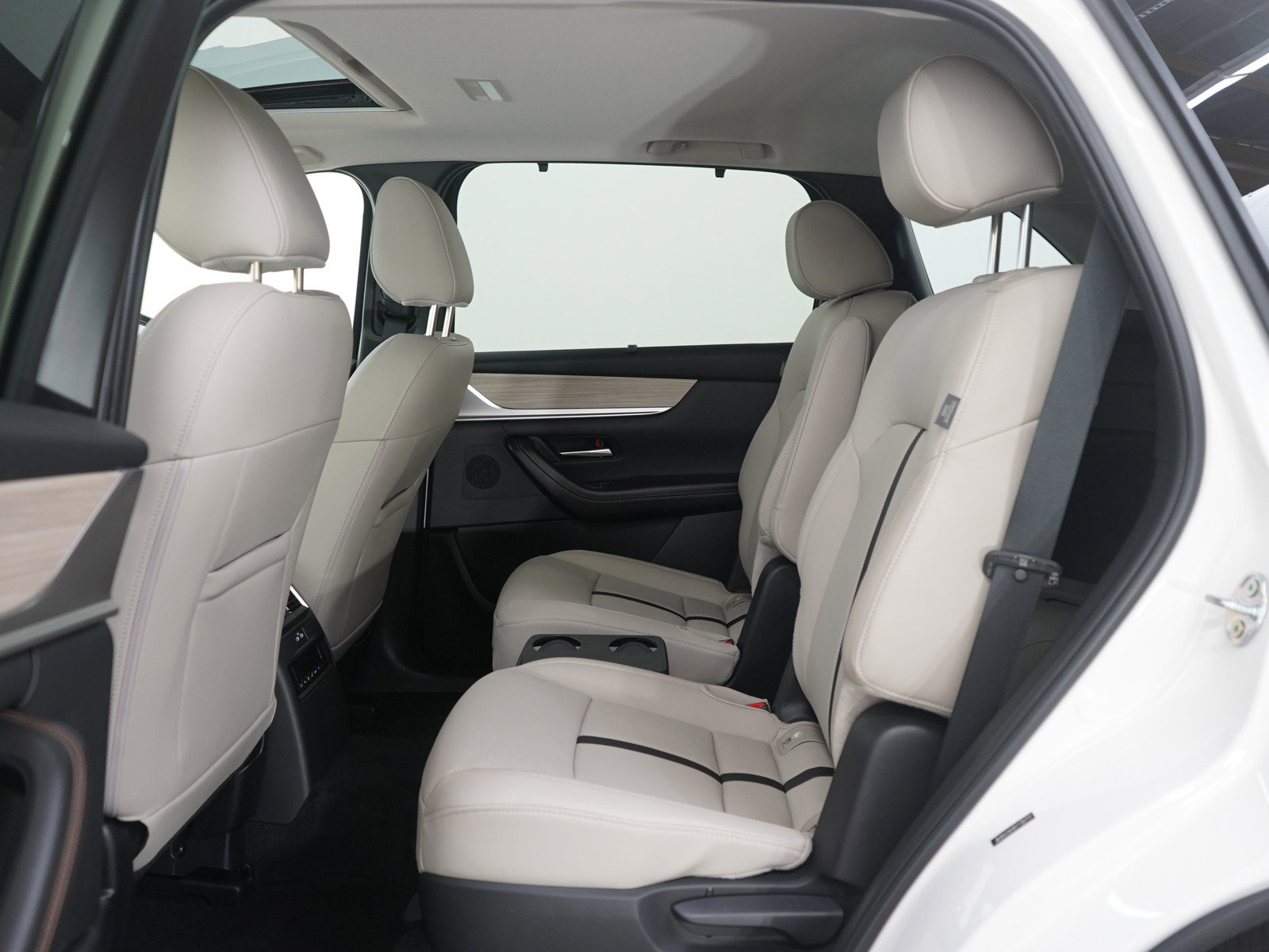 Certified 2024 MAZDA CX-90 3.3 Turbo w/ Preferred Plus image 20