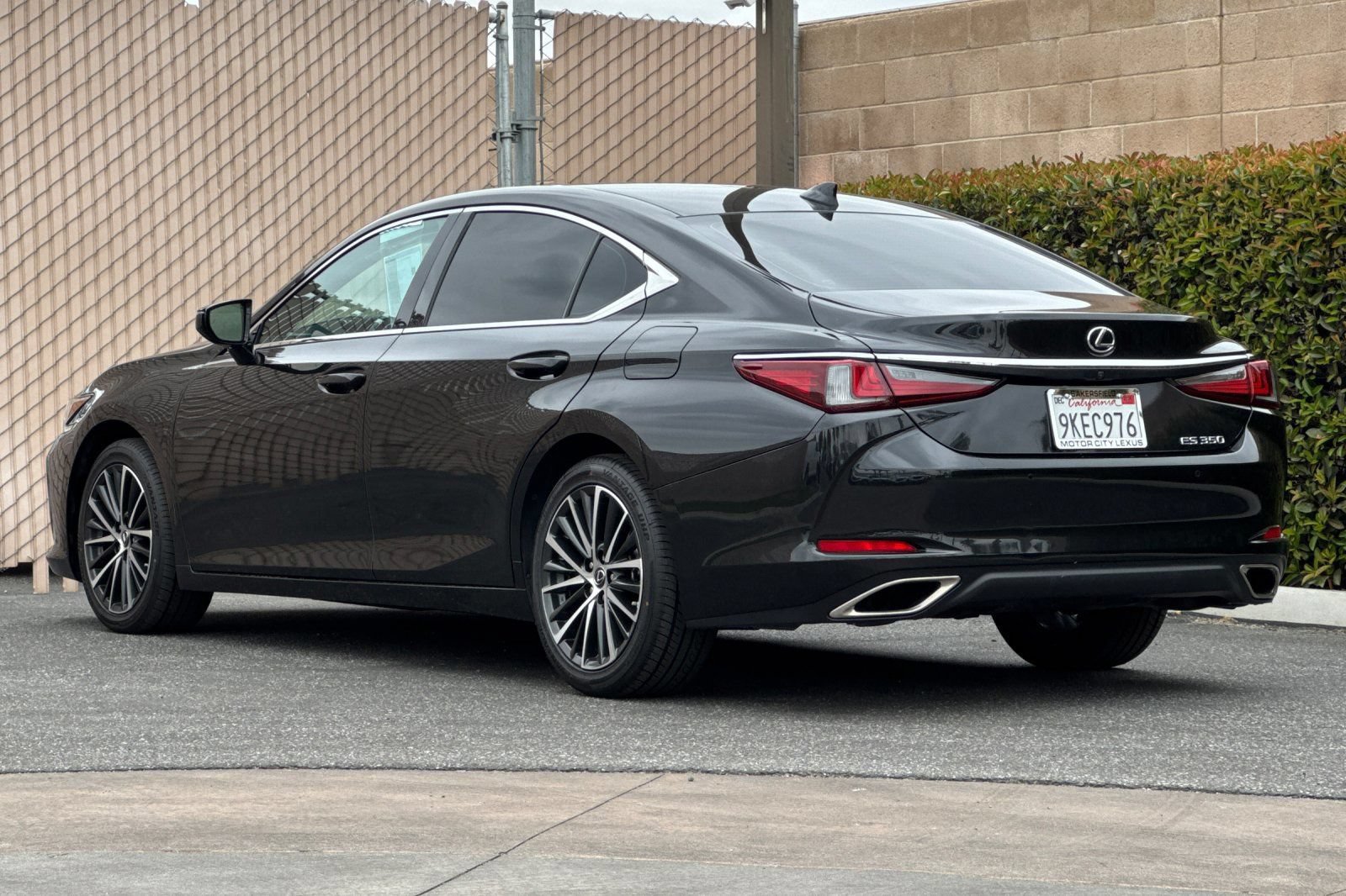 Certified 2024 Lexus ES 350 w/ Premium Package FWD image 6