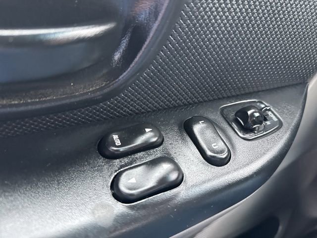 Used 2002 Ford F150 Lightning RWD image 32