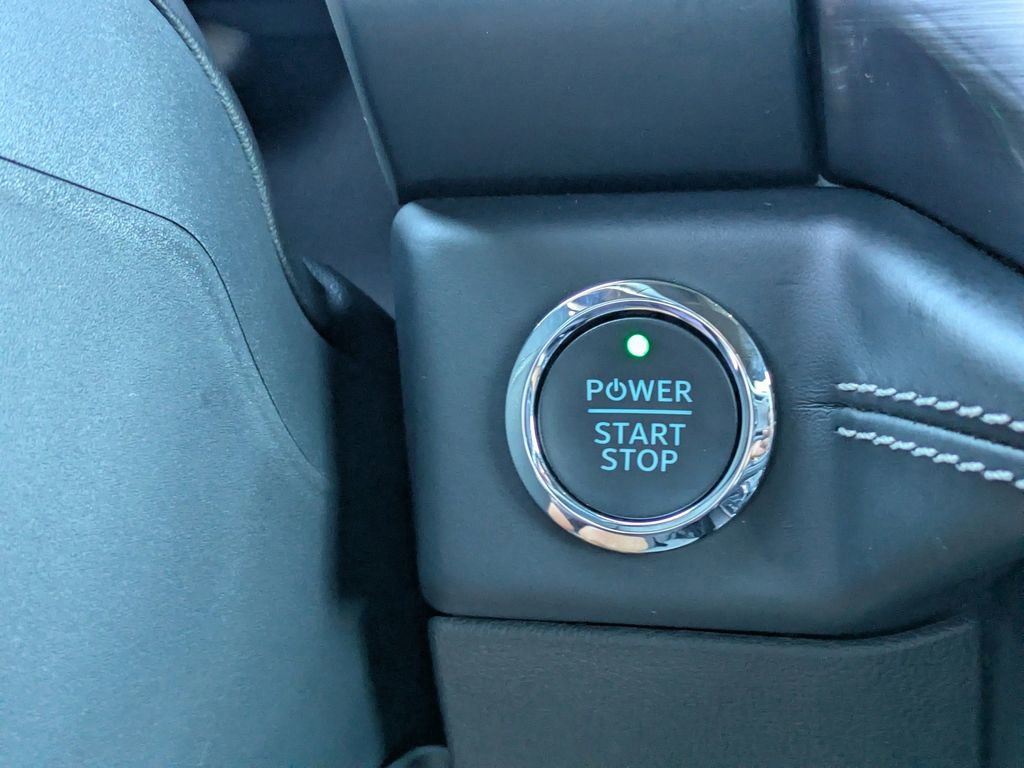 New 2025 Ford F150 Lightning Platinum image 34