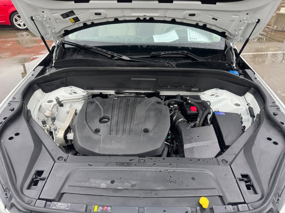 Certified 2023 Volvo XC90 B5 Plus w/ Protection Package Premier image 20