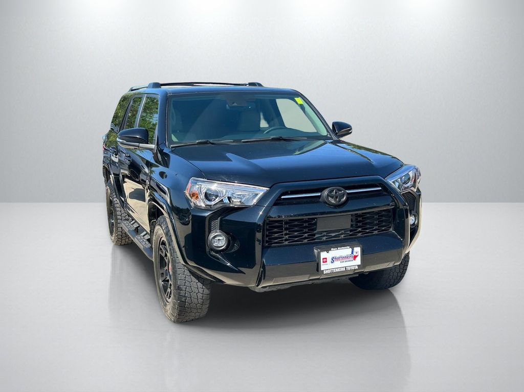 Used 2023 Toyota 4Runner SR5 Premium w/ Moonroof Package RWD image 3