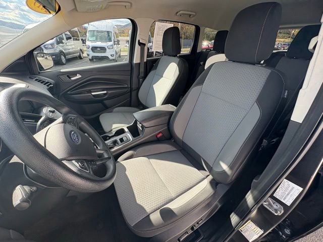 Used 2019 Ford Escape SE image 25