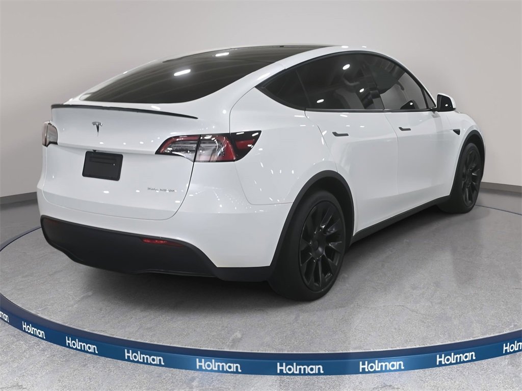 Used 2023 Tesla Model Y Long Range image 6