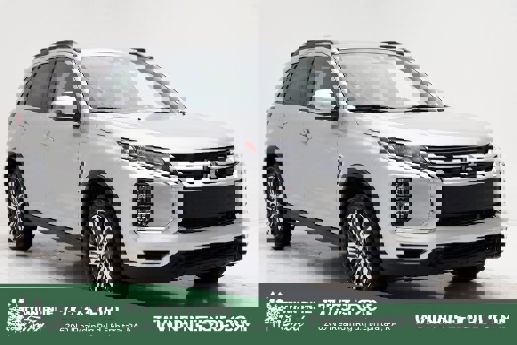 Used 2024 Mitsubishi Outlander Sport SEL image 1