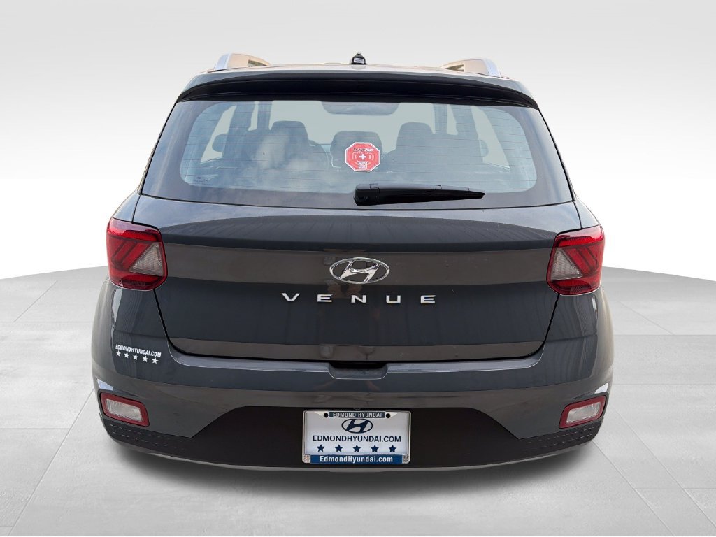 New 2026 Hyundai Venue SEL FWD image 5