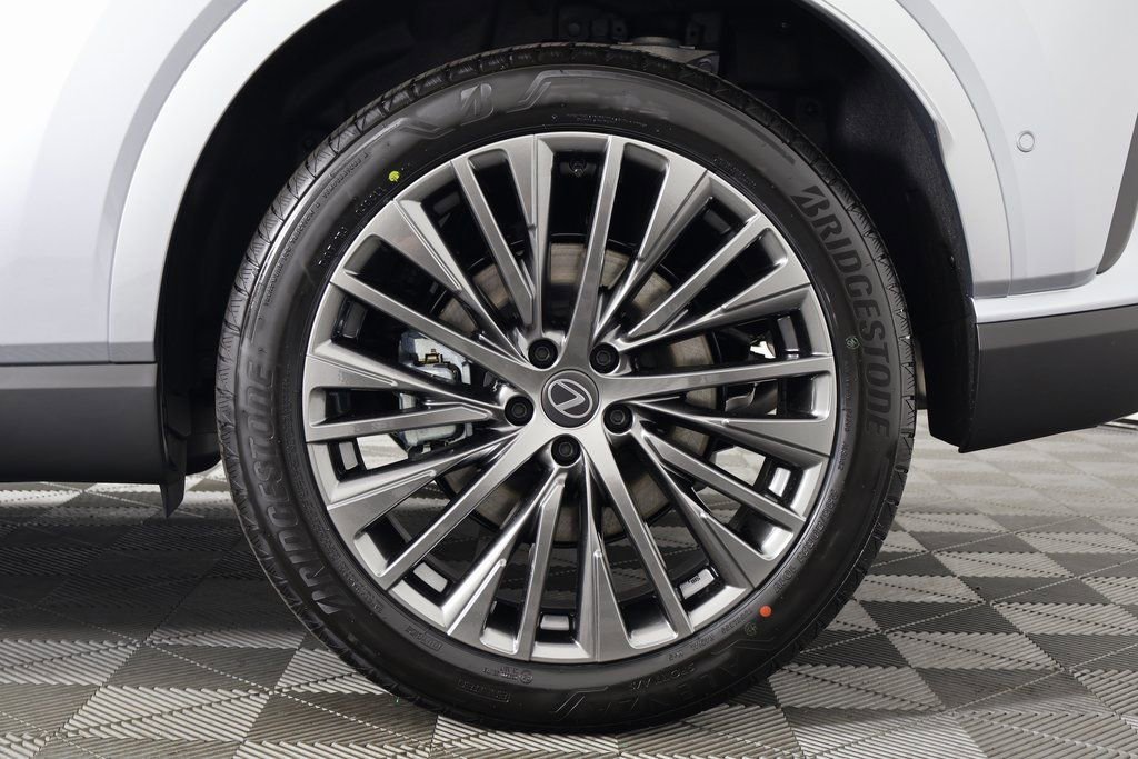 New 2026 Lexus RX 450h AWD image 10