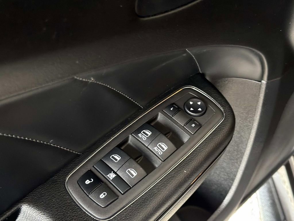 Used 2022 Dodge Charger Scat Pack w/ Daytona Edition Group image 17