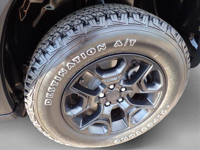Used 2022 Jeep Cherokee Latitude w/ Sun & Sound Group AWD/4WD image 7
