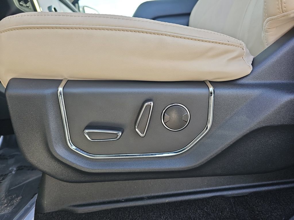 Used 2023 Ford Expedition Max Platinum image 26