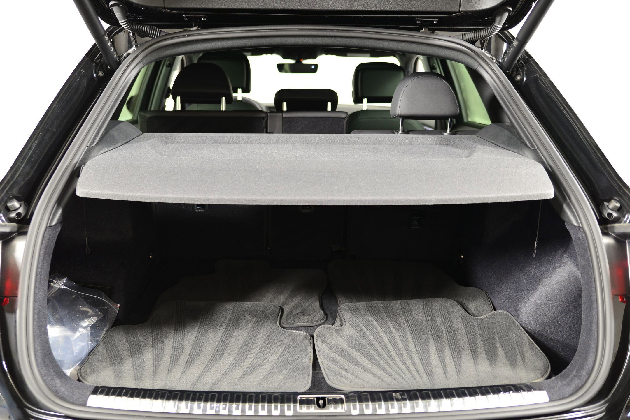 Certified 2025 Audi Q3 2.0T Premium Plus w/ Premium Plus Package image 23