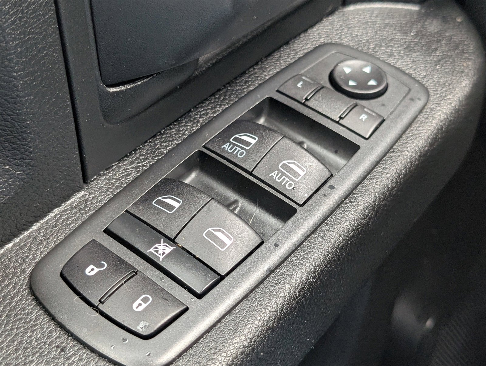 Used 2020 RAM 3500 Tradesman image 32