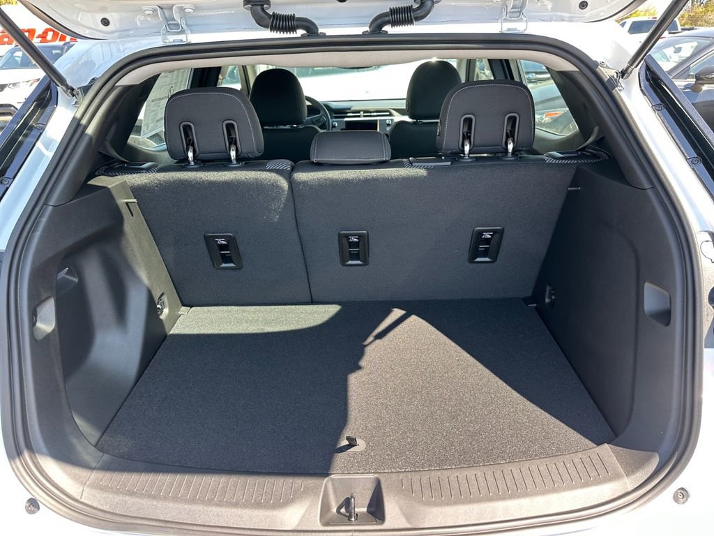 New 2027 Chevrolet Bolt LT image 28