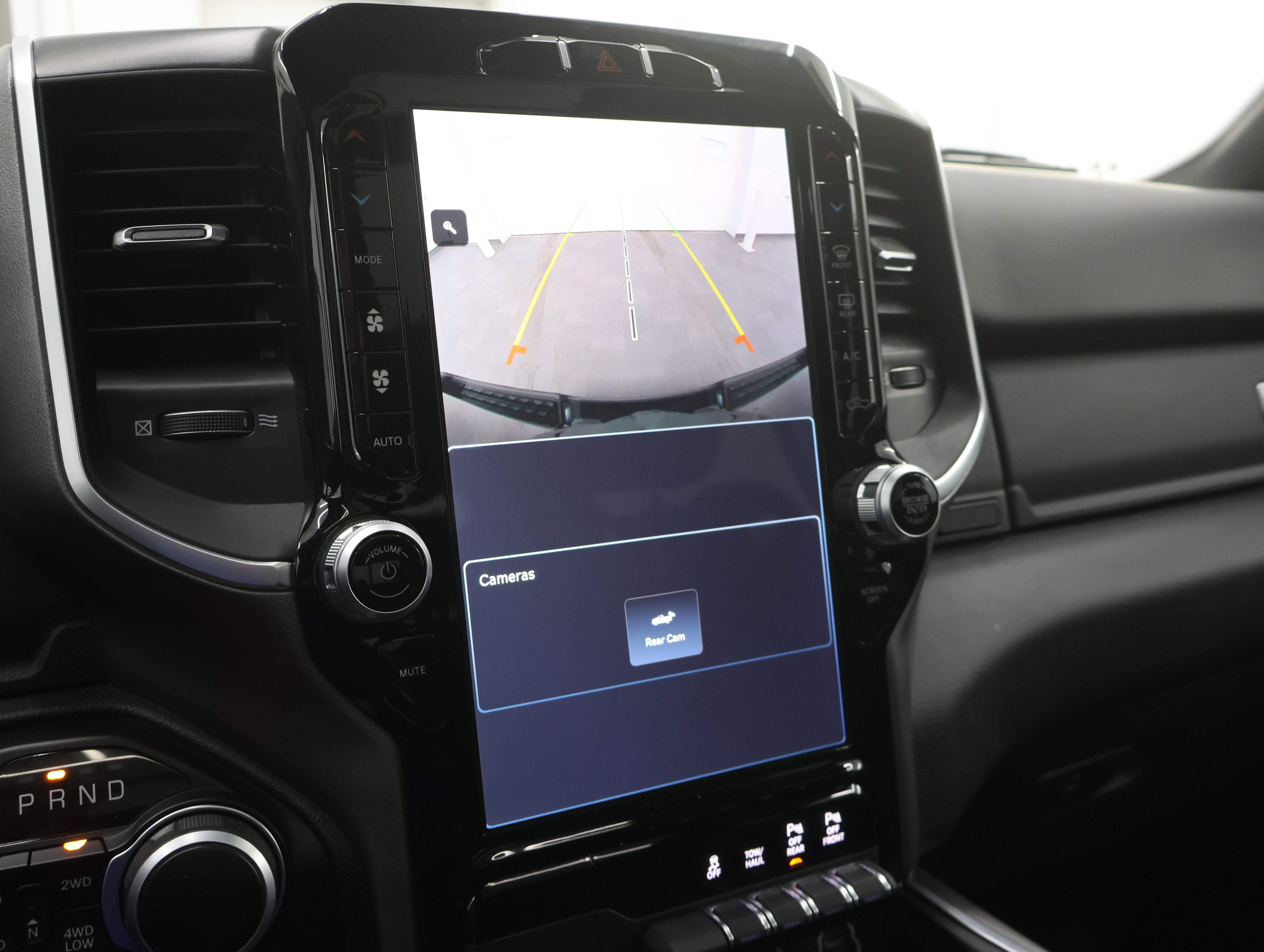 Used 2023 RAM 1500 Big Horn image 17