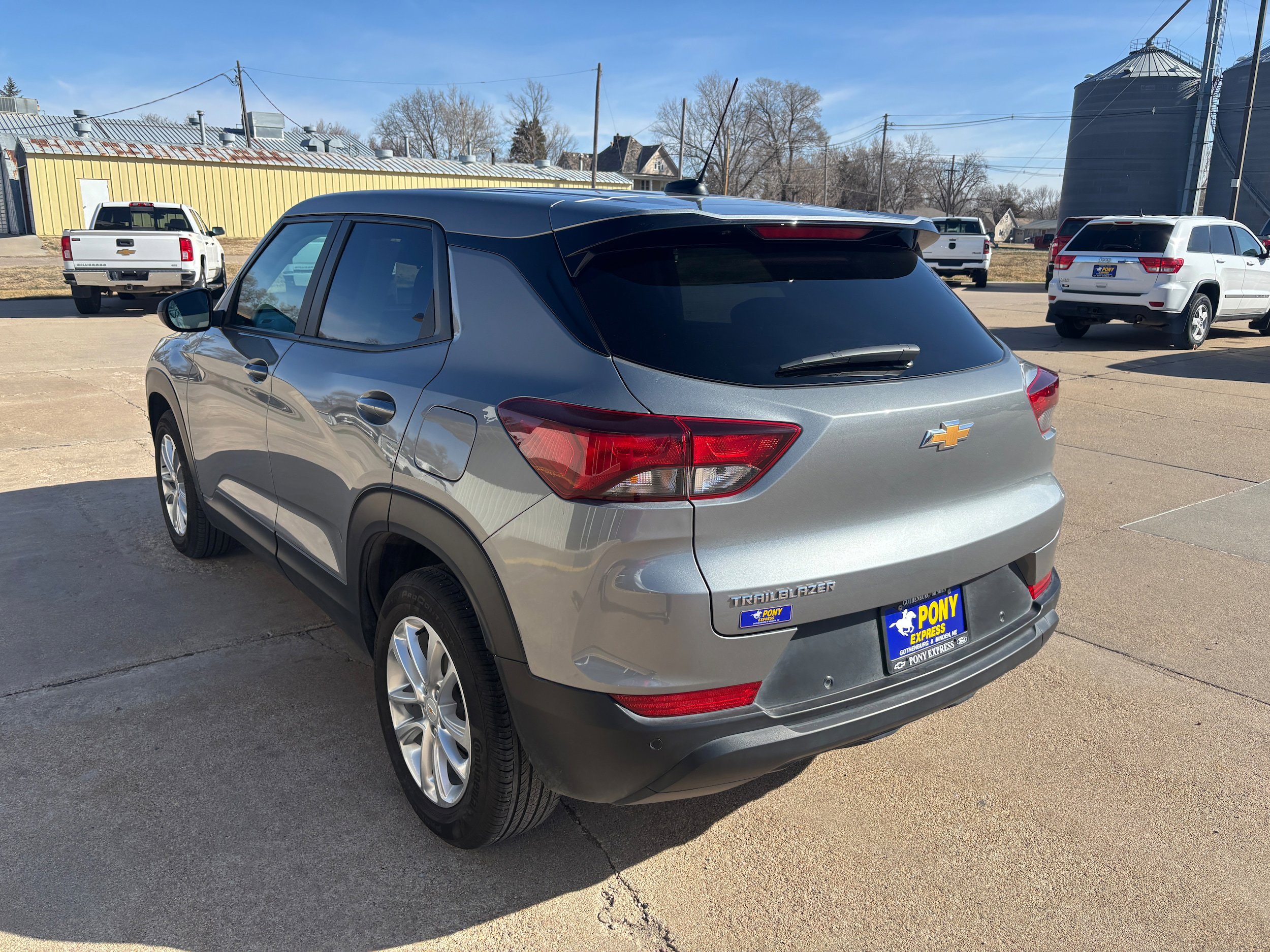 Used 2025 Chevrolet TrailBlazer LS w/ LS Convenience Package FWD image 5
