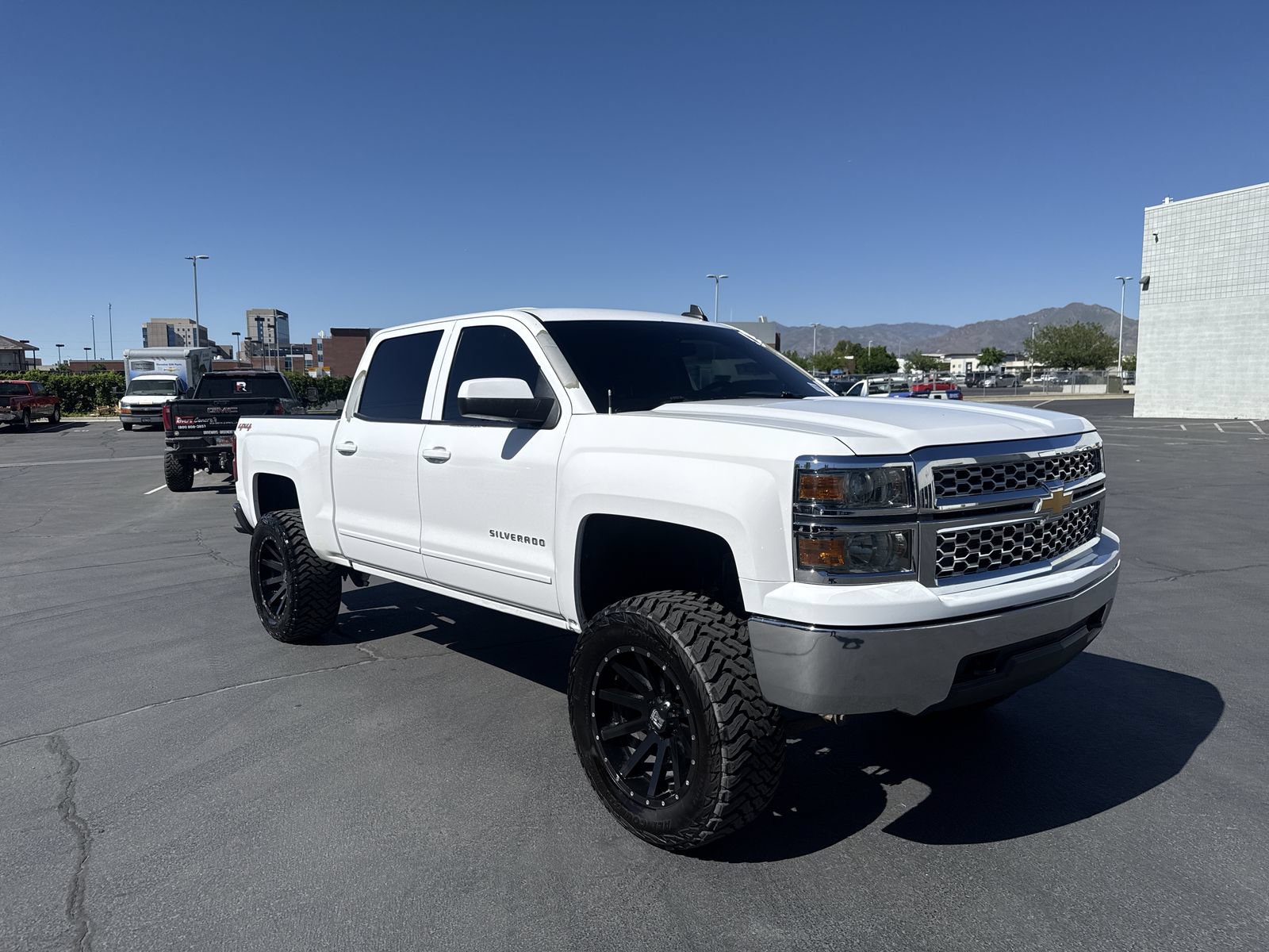 Used 2015 Chevrolet Silverado 1500 LT AWD/4WD image 7