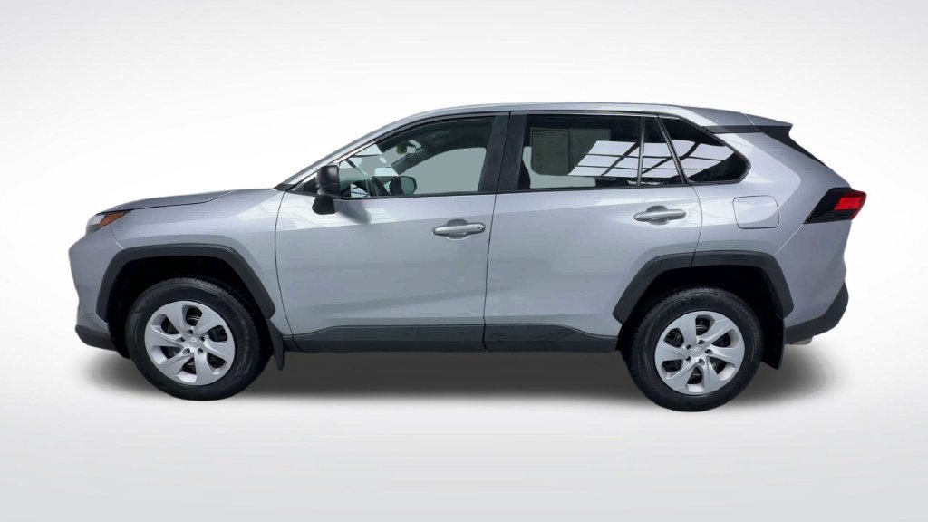 Certified 2024 Toyota RAV4 LE AWD/4WD image 6