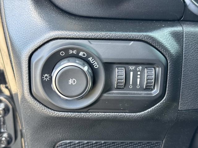 Used 2022 Jeep Wrangler Unlimited Sport AWD/4WD image 24