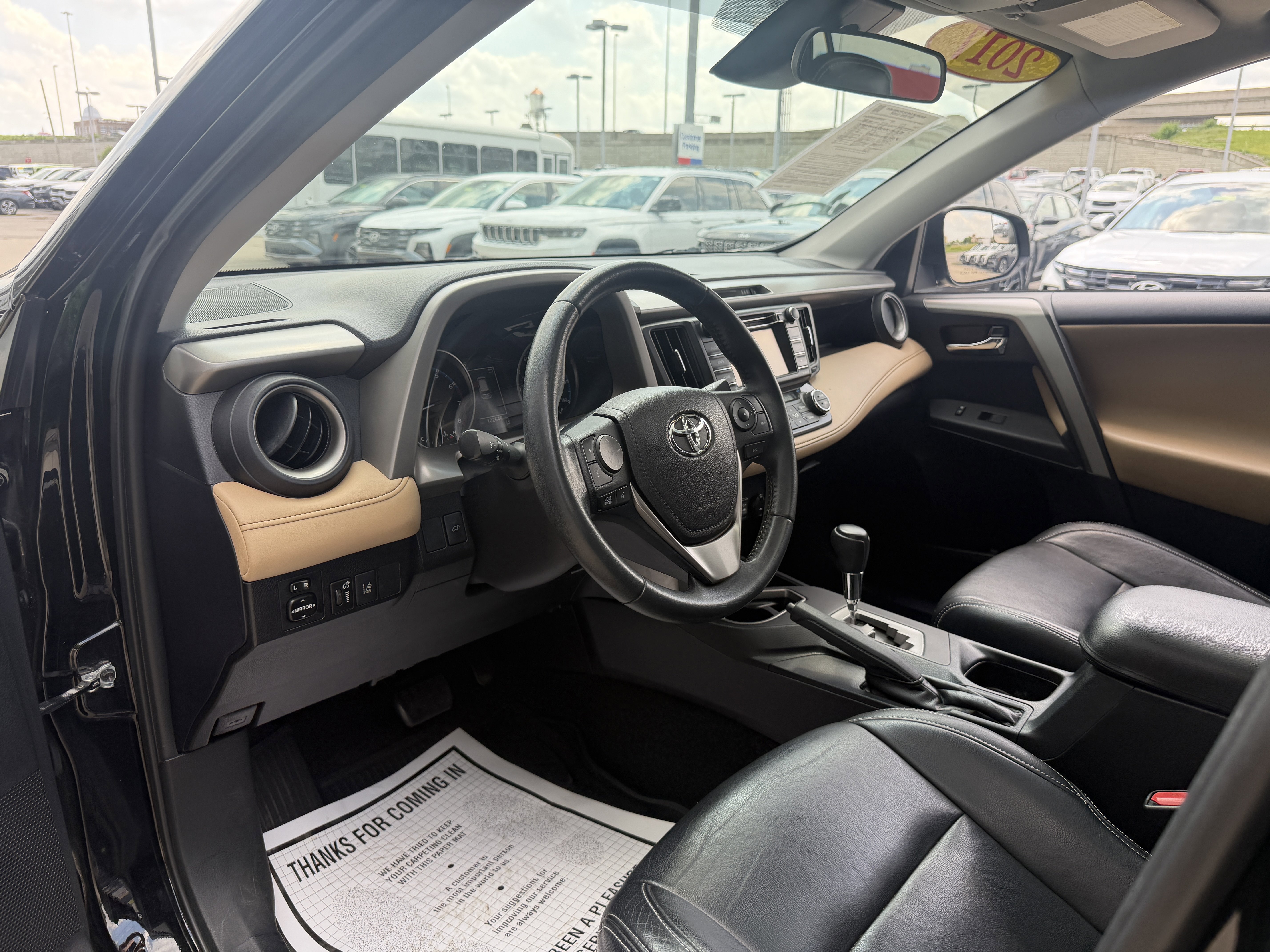 Used 2017 Toyota RAV4 XLE FWD image 28
