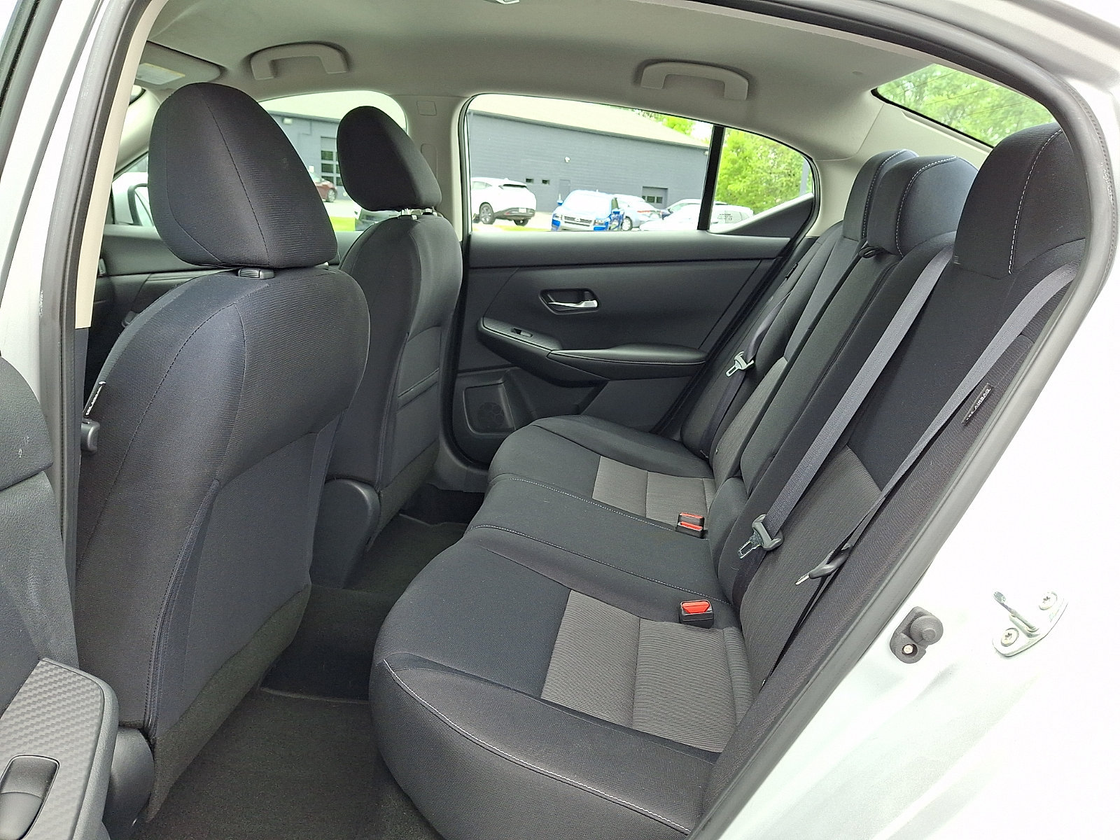Used 2020 Nissan Sentra SV w/ Trunk Package FWD image 11