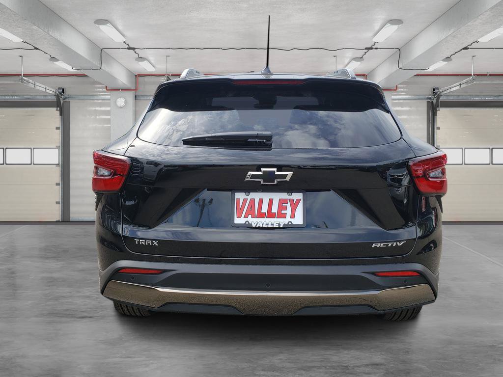 New 2026 Chevrolet Trax ACTIV w/ Sunroof Package FWD image 5
