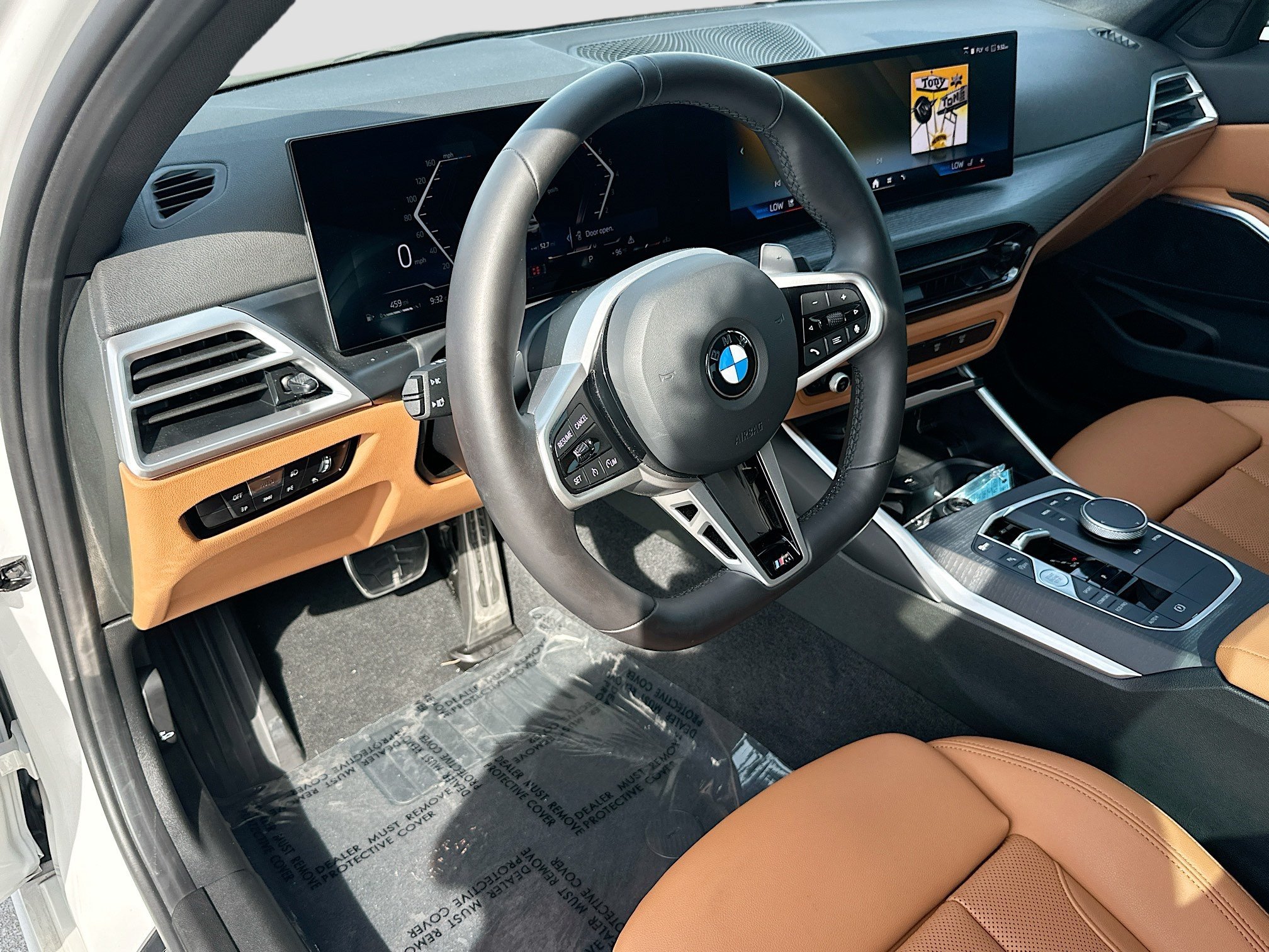 Certified 2025 BMW 330i Sedan w/ M Sport Package RWD image 9