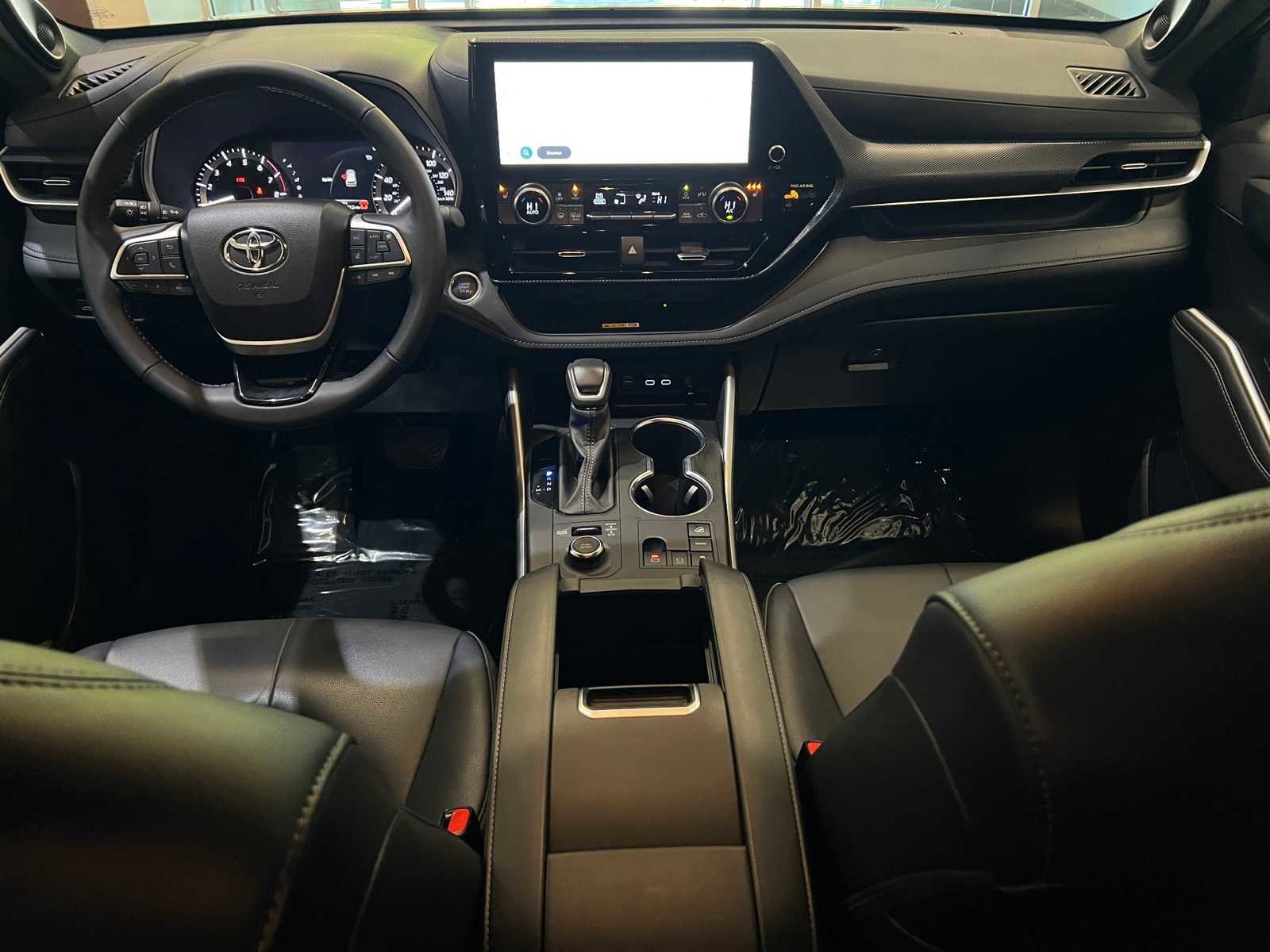 Certified 2024 Toyota Highlander XSE image 10