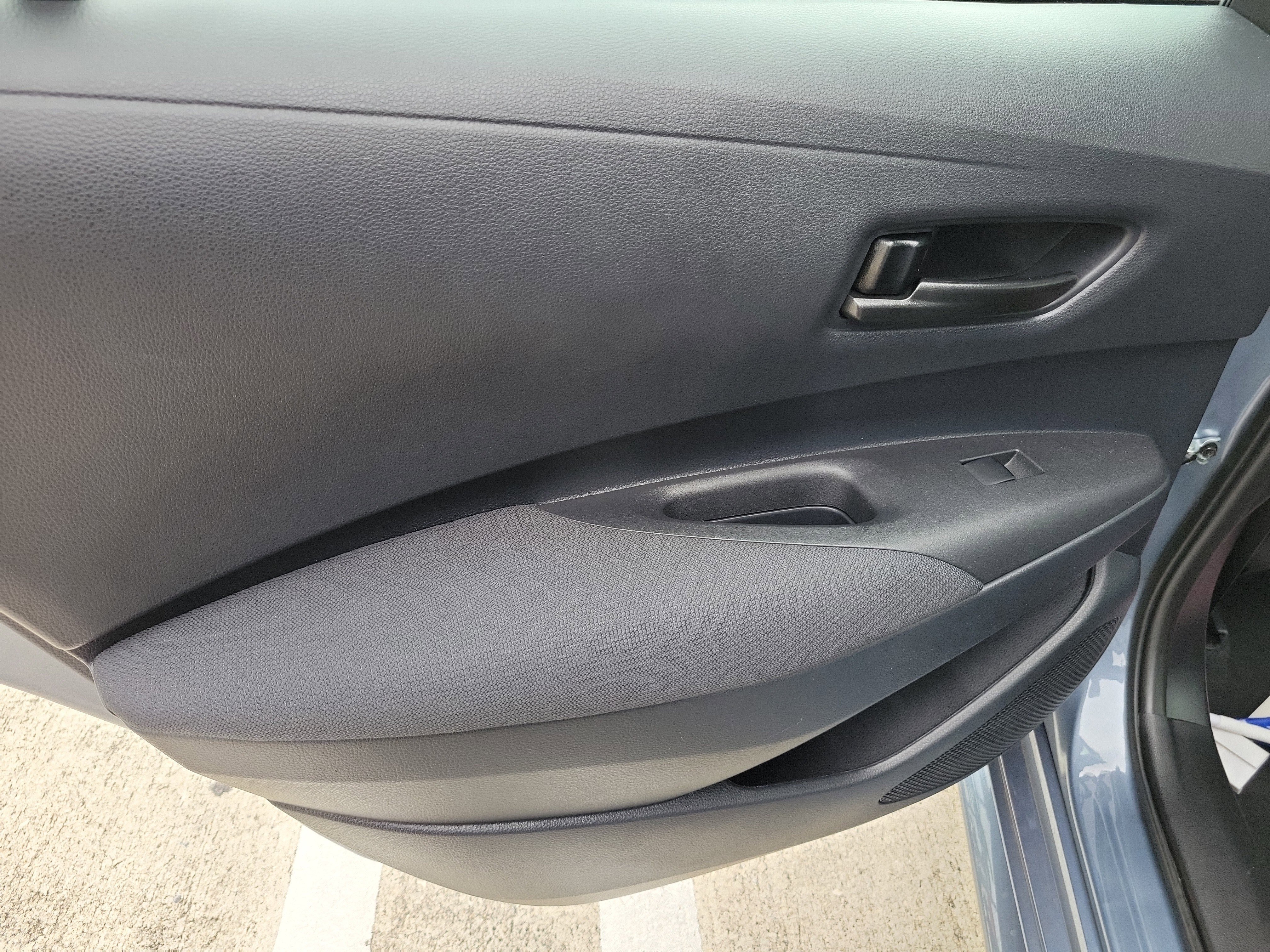 Certified 2025 Toyota Corolla LE FWD image 12