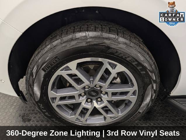 Certified 2025 Ford Expedition Active AWD/4WD image 9