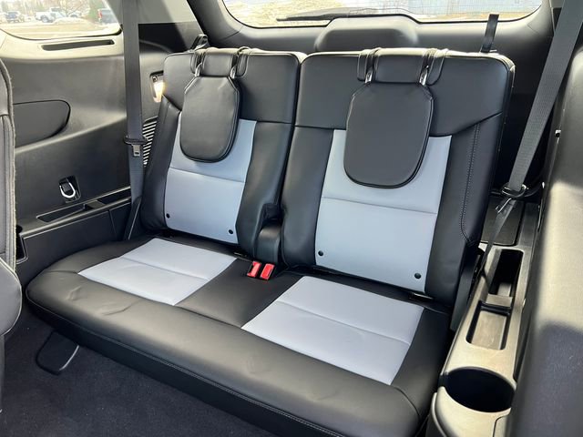 Certified 2023 Ford Explorer XLT w/ Equipment Group 202A image 7