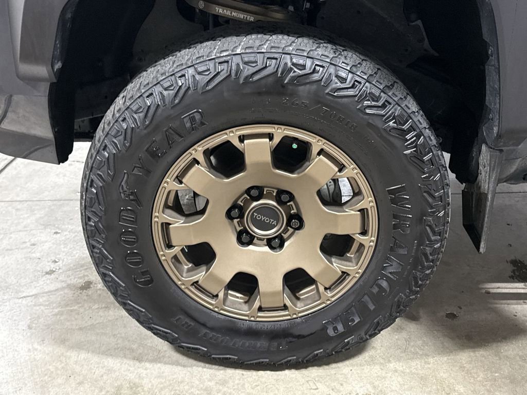 Used 2024 Toyota Tacoma 4x4 Double Cab Hybrid image 25