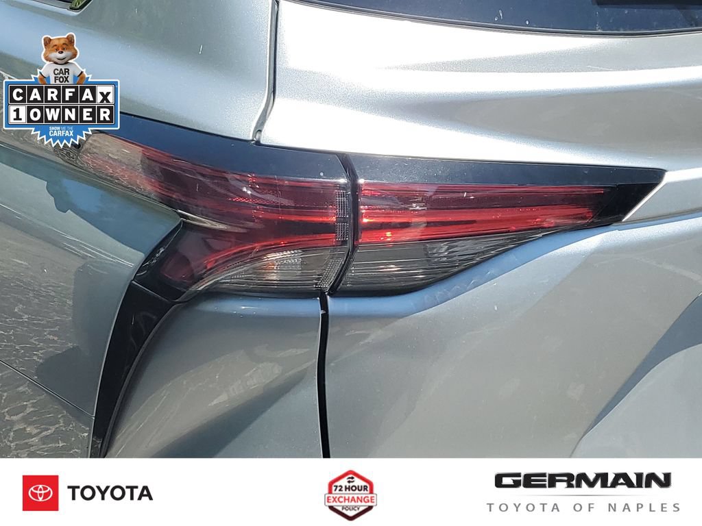 Certified 2021 Toyota Sienna XLE FWD image 16