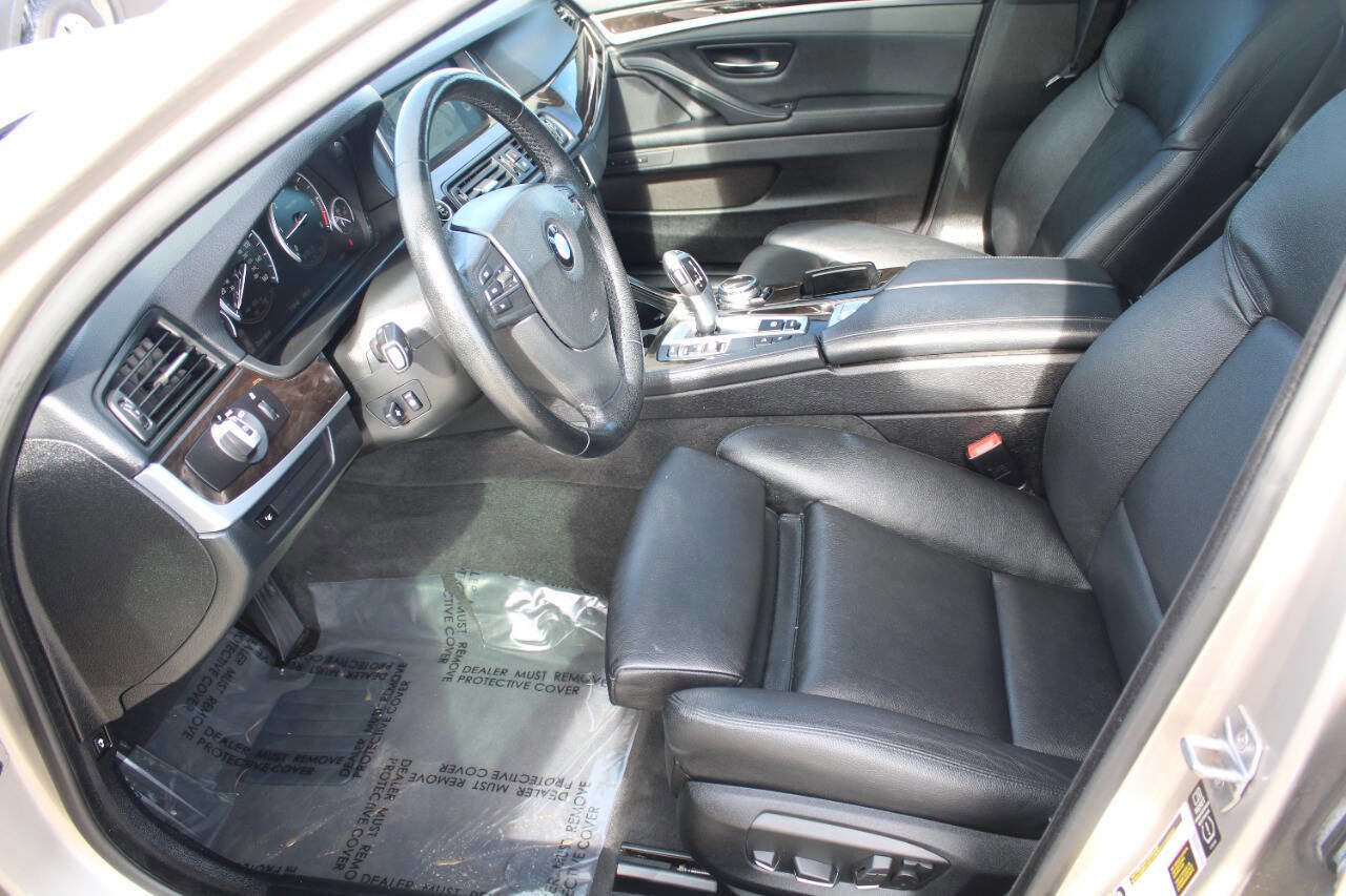Used 2014 BMW 535d xDrive image 12