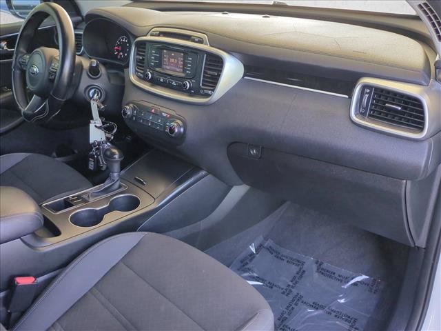 Used 2016 Kia Sorento FWD image 21