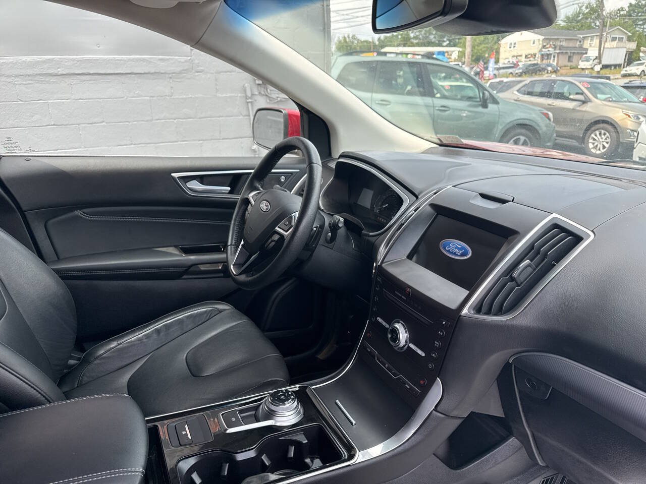 Used 2019 Ford Edge Titanium w/ Cold Weather Package AWD/4WD image 26