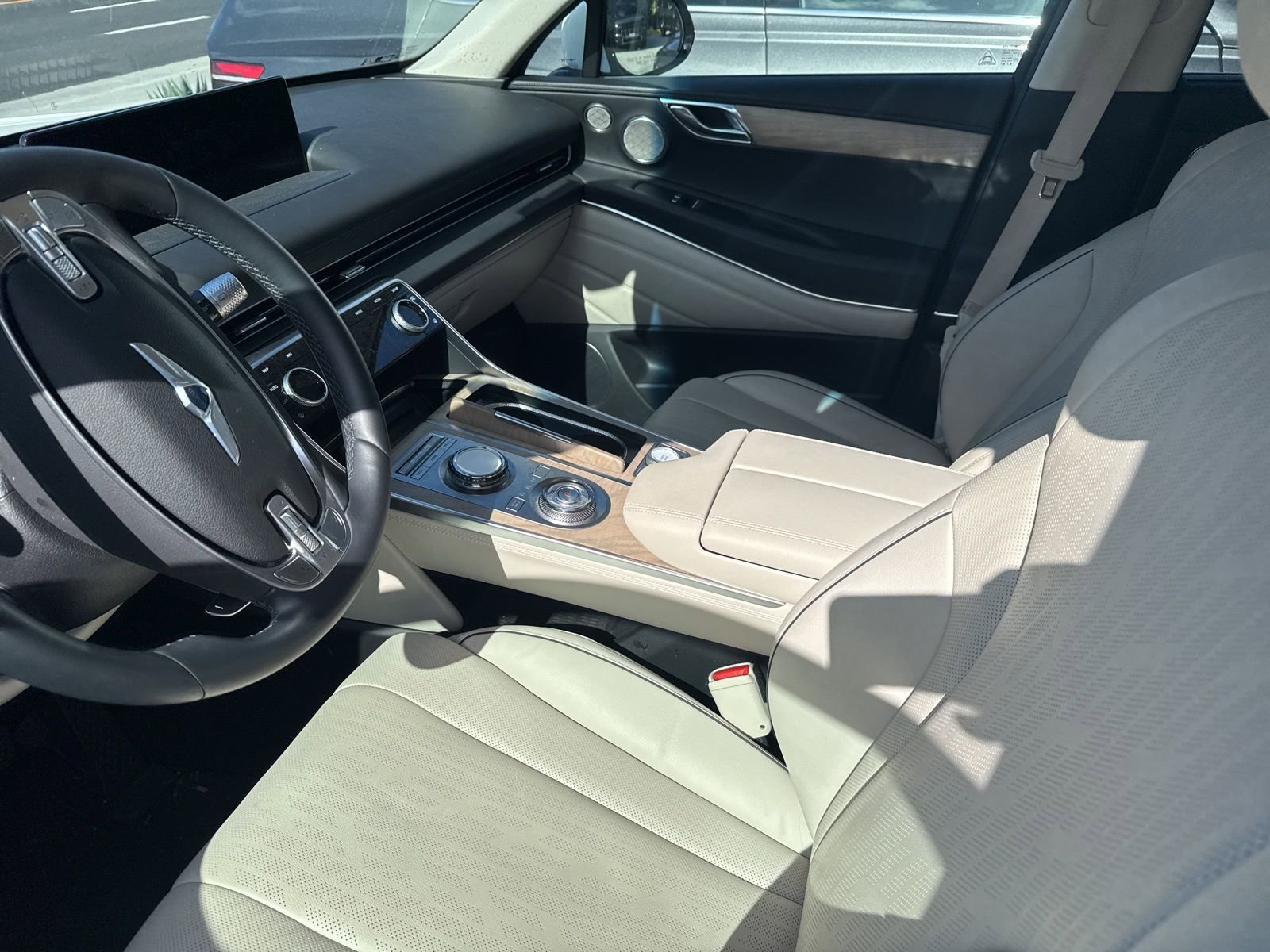 Used 2023 Genesis GV80 2.5T w/ Prestige 20" Package image 5