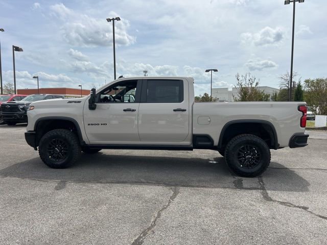 New 2026 Chevrolet Silverado 2500 ZR2 w/ LPO, Dark Essentials Package AWD/4WD image 6