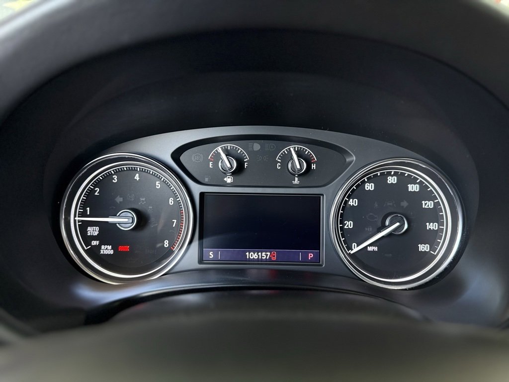 Used 2021 Buick Enclave Essence image 37