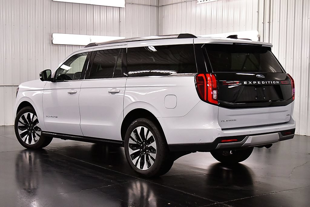Used 2025 Ford Expedition Max Platinum w/ Driver's Package AWD/4WD image 5