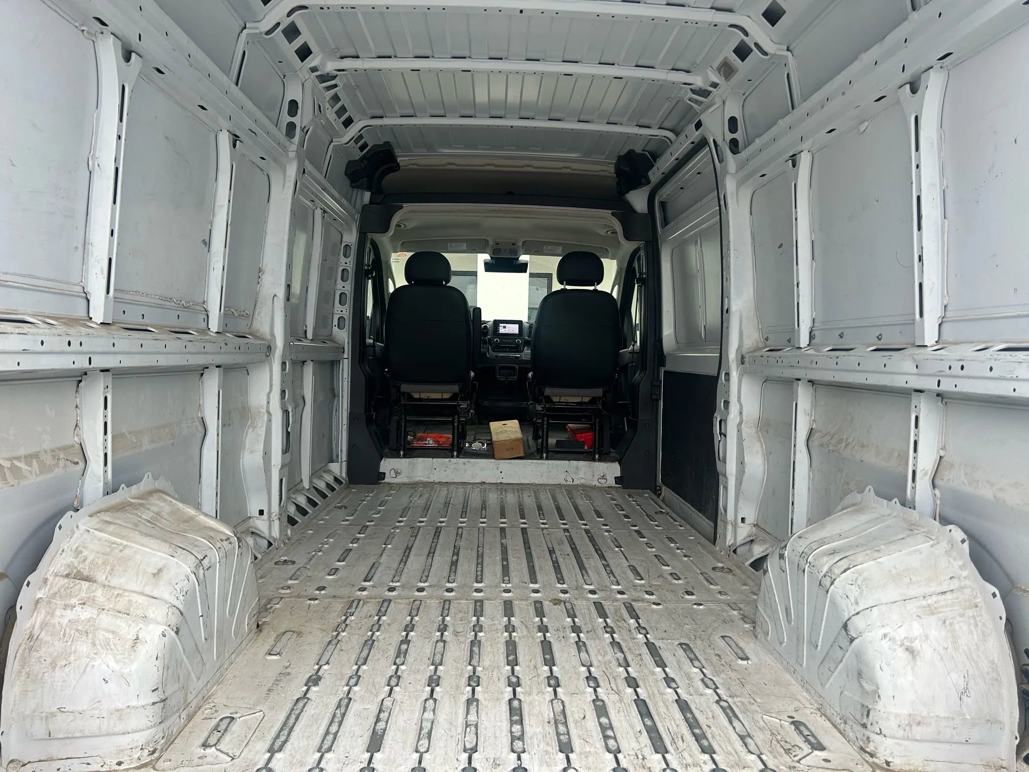 Used 2023 RAM ProMaster 2500 image 17