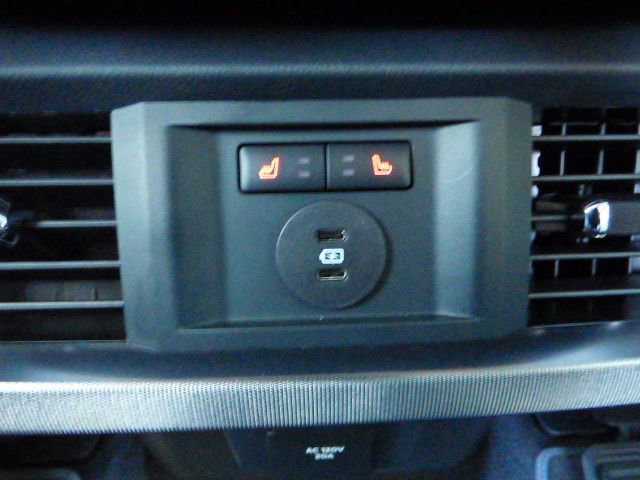Used 2025 Ford F150 Platinum w/ FX4 Off-Road Package AWD/4WD image 21