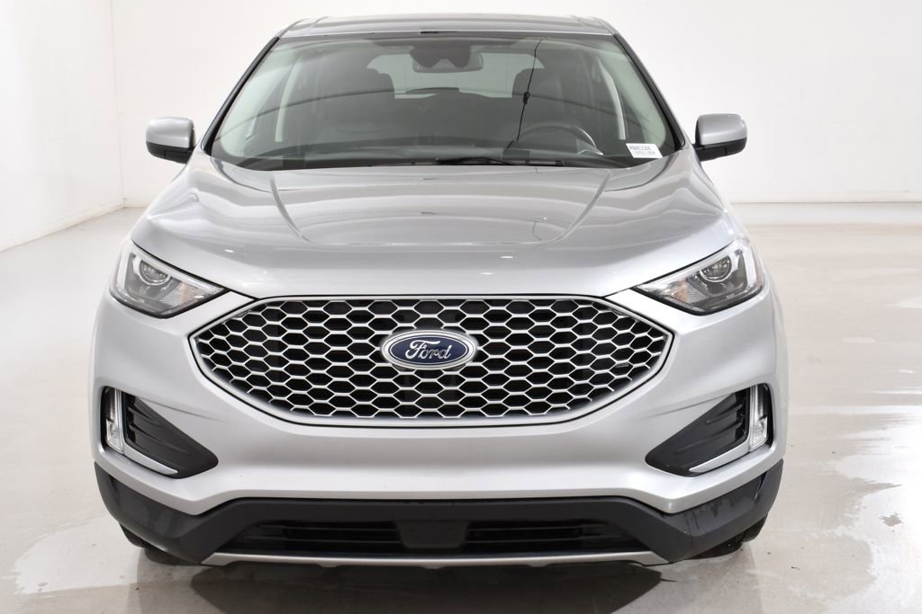 Used 2024 Ford Edge SEL w/ Convenience Package image 3