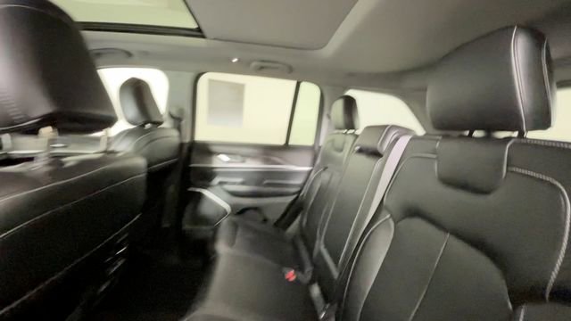 Used 2023 Jeep Grand Cherokee 4WD 4xe w/ MOPAR Finishing Package image 17