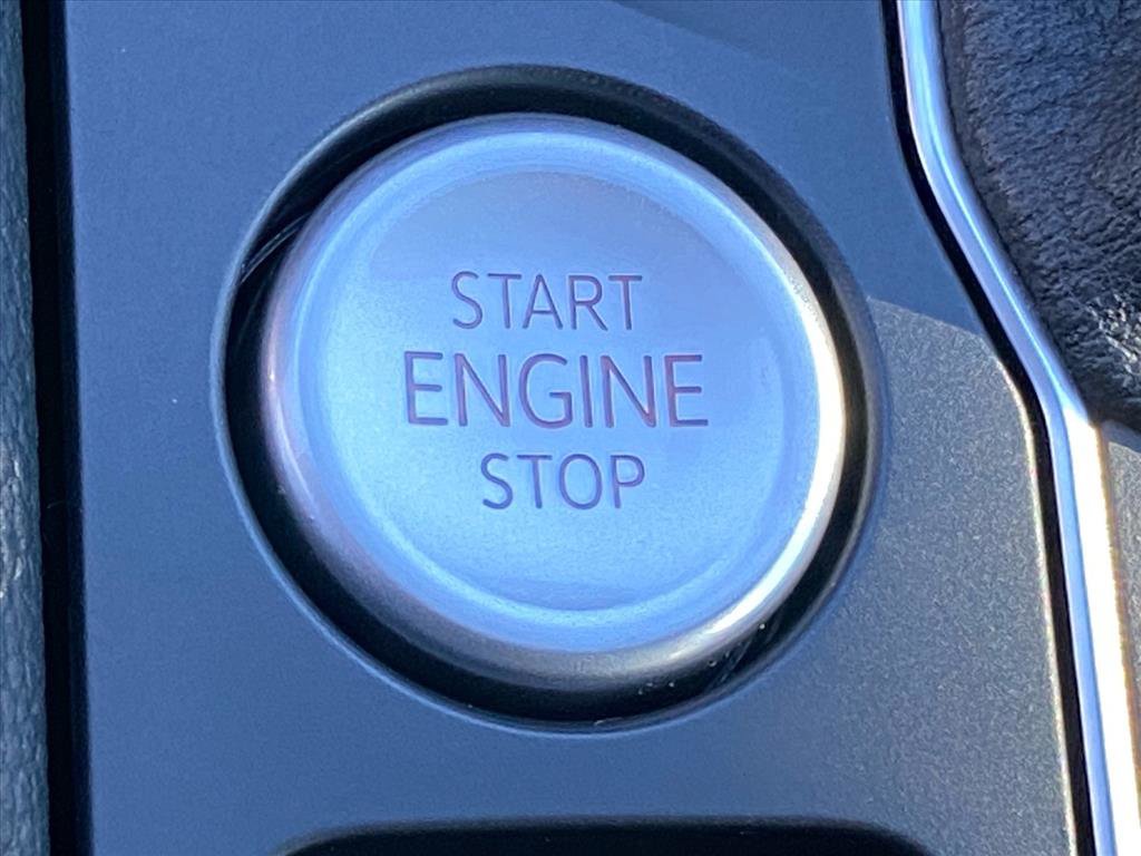 Certified 2023 Volkswagen Atlas SE image 17