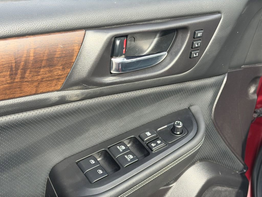 Used 2017 Subaru Outback 3.6R Limited image 14